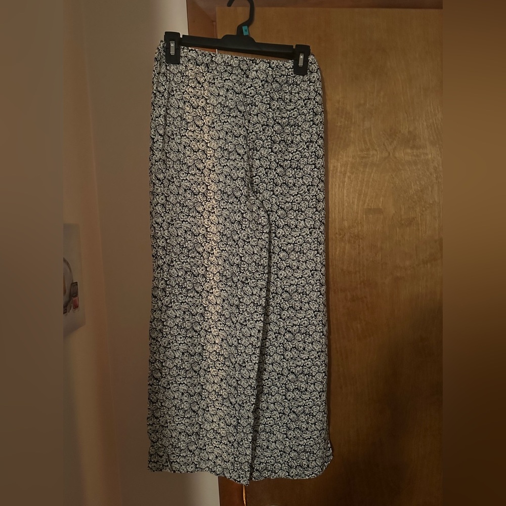 Rampage floral pants size small